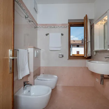 Weiss Aparthotel Vigo di Fassa